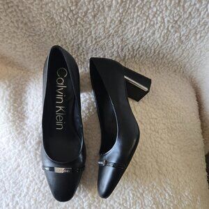 Calvin Klein Unesta Pump